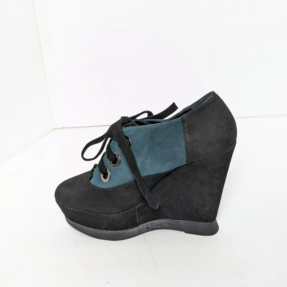 Edmundo Castillo two tone suede wedges